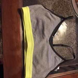 Nike size M sports bra yellow/gray worn 1 time!!